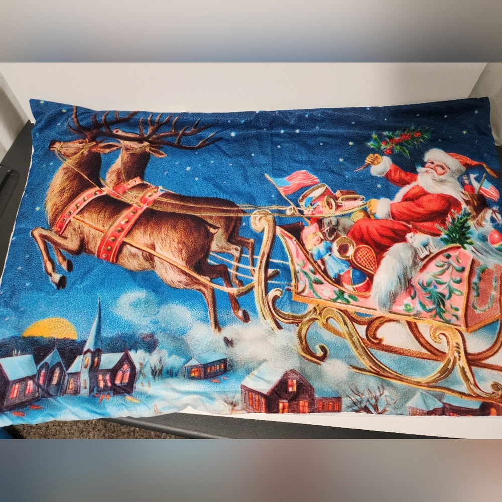 2 pk Christmas Pillow Cases
